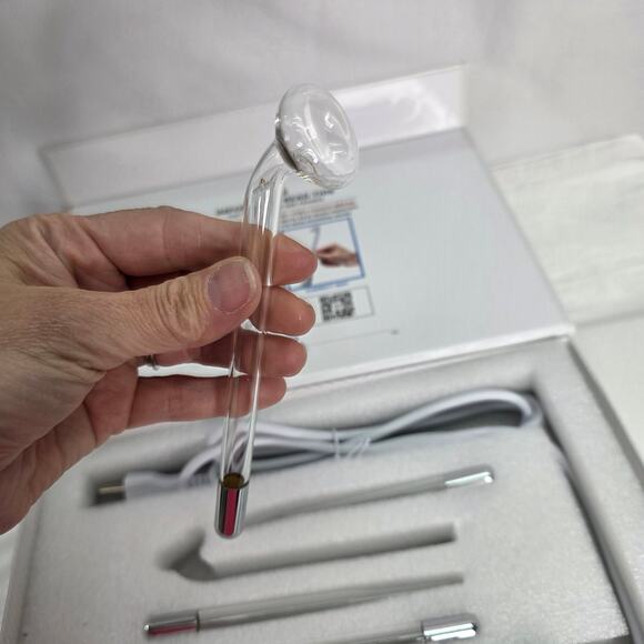 NuDerma Handheld Skin Therapy Wand Machine w/Neon – Anti-Aging - Skin Tightening - Picture 11 of 16